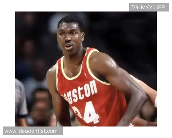 奥拉朱旺与奥尼尔对决数据分析揭示两位巨星的篮球传奇之路